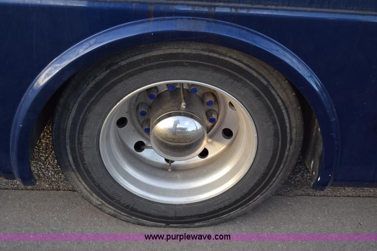 image for item K4987 1999 Magnum Contessa Beaver RV