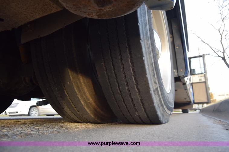 image for item K4987 1999 Magnum Contessa Beaver RV