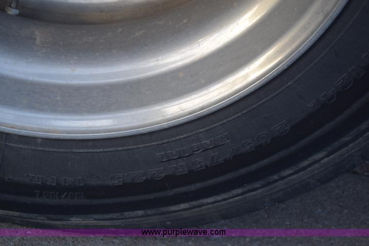 image for item K4987 1999 Magnum Contessa Beaver RV