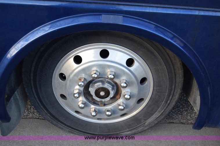 image for item K4987 1999 Magnum Contessa Beaver RV