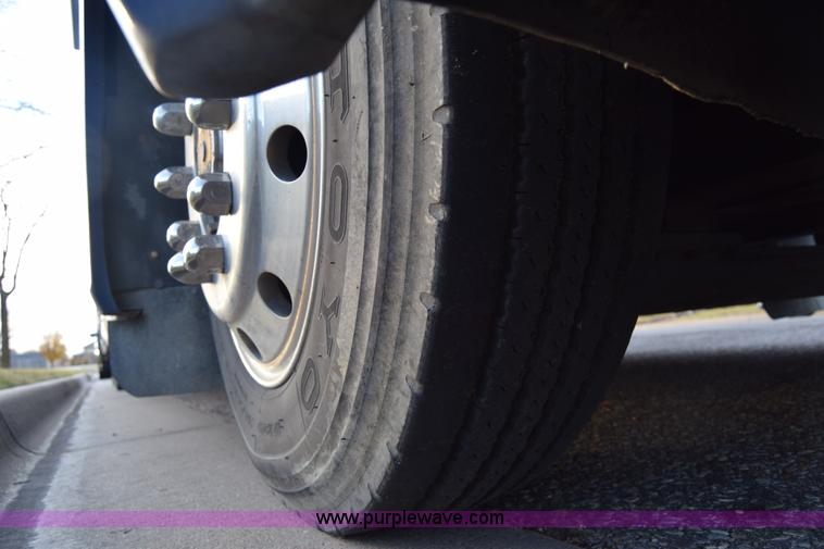 image for item K4987 1999 Magnum Contessa Beaver RV