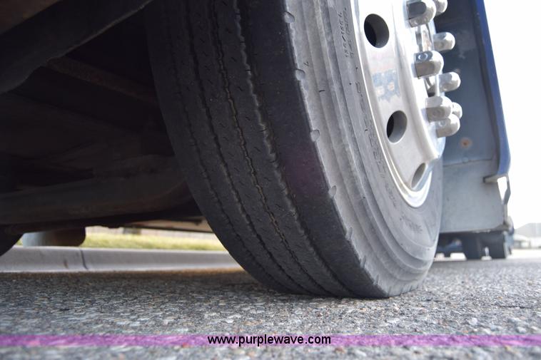 image for item K4987 1999 Magnum Contessa Beaver RV