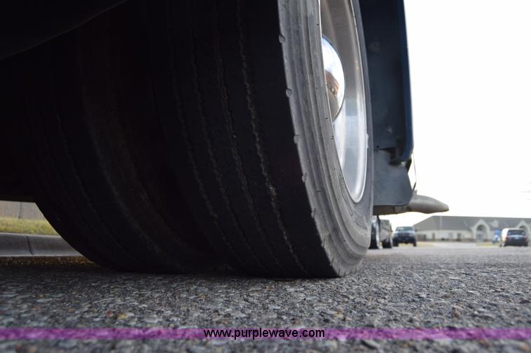 image for item K4987 1999 Magnum Contessa Beaver RV