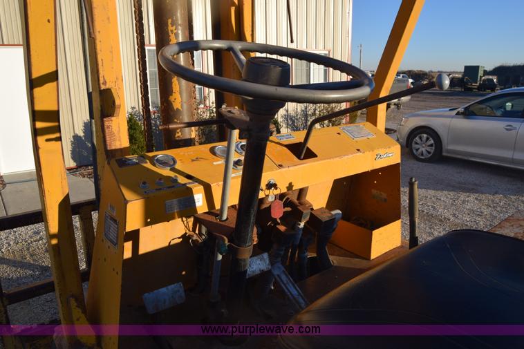 image for item K4997 Datsun FG107 forklift