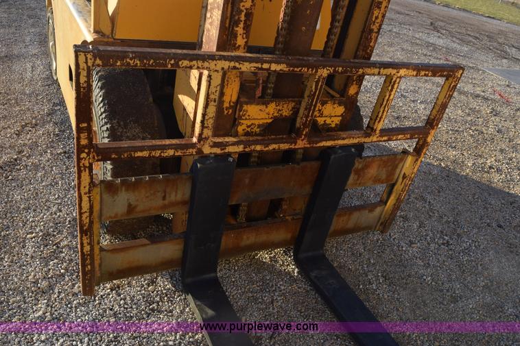 image for item K4997 Datsun FG107 forklift