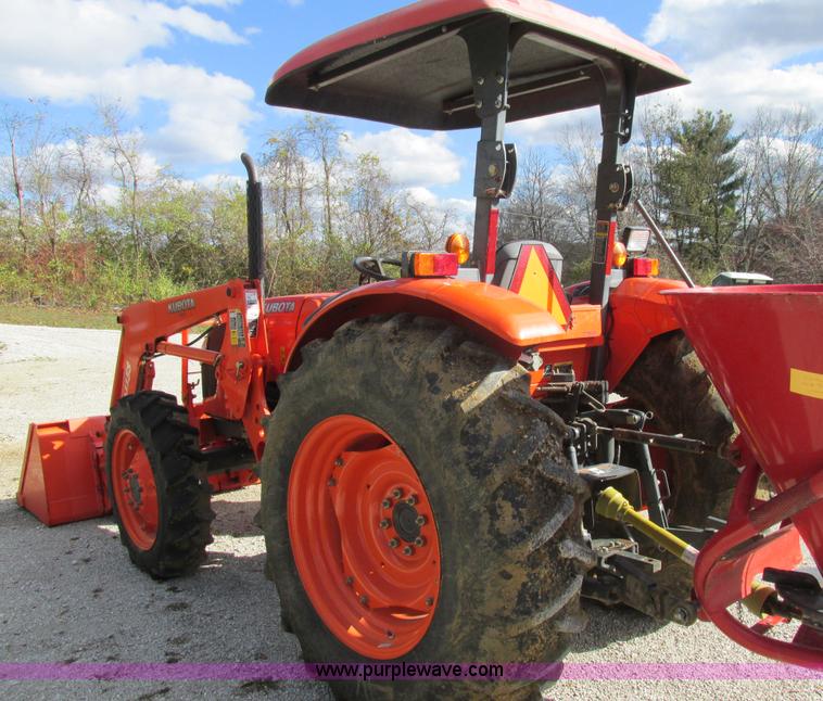 image for item K5207 2008 Kubota M7040D MFWD tractor
