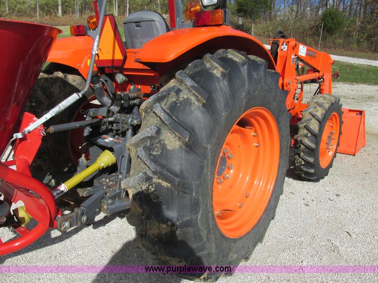 image for item K5207 2008 Kubota M7040D MFWD tractor