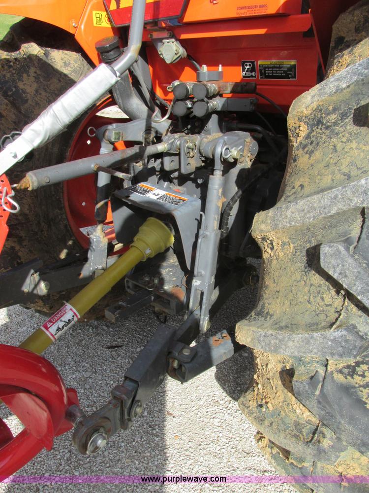 image for item K5207 2008 Kubota M7040D MFWD tractor