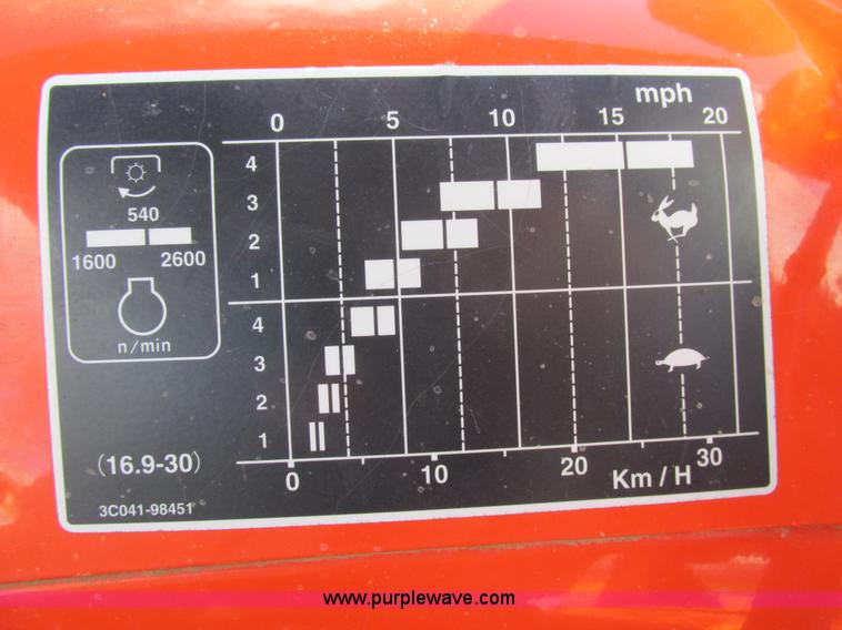 image for item K5207 2008 Kubota M7040D MFWD tractor