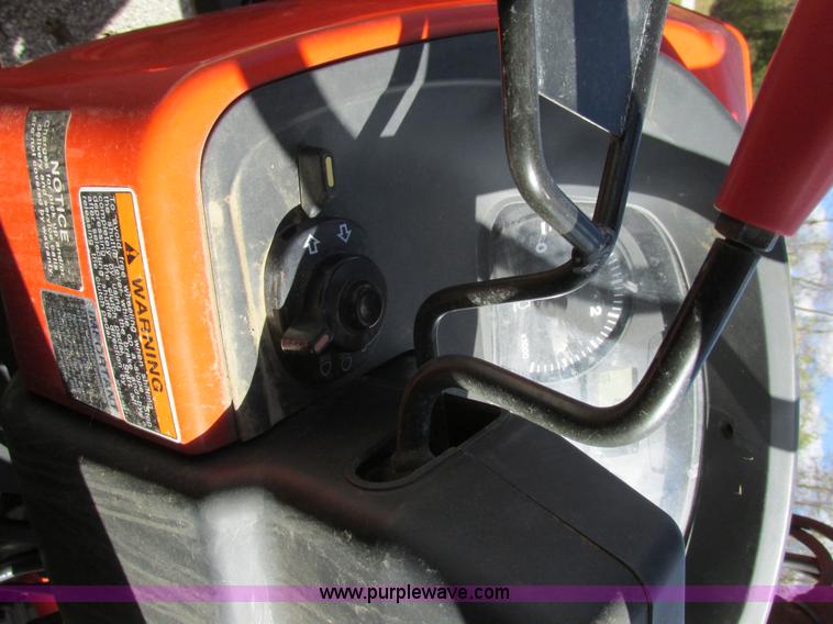 image for item K5207 2008 Kubota M7040D MFWD tractor