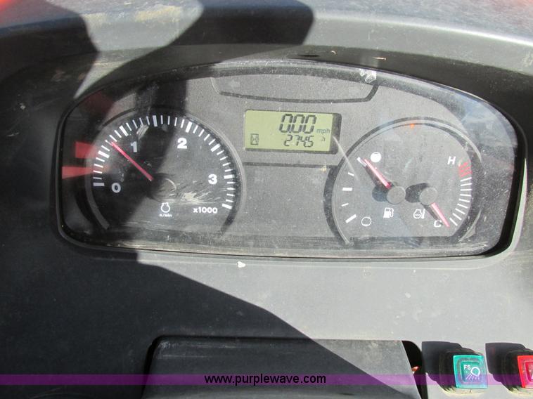 image for item K5207 2008 Kubota M7040D MFWD tractor