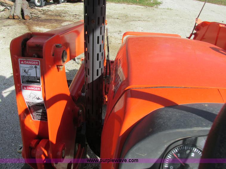 image for item K5207 2008 Kubota M7040D MFWD tractor