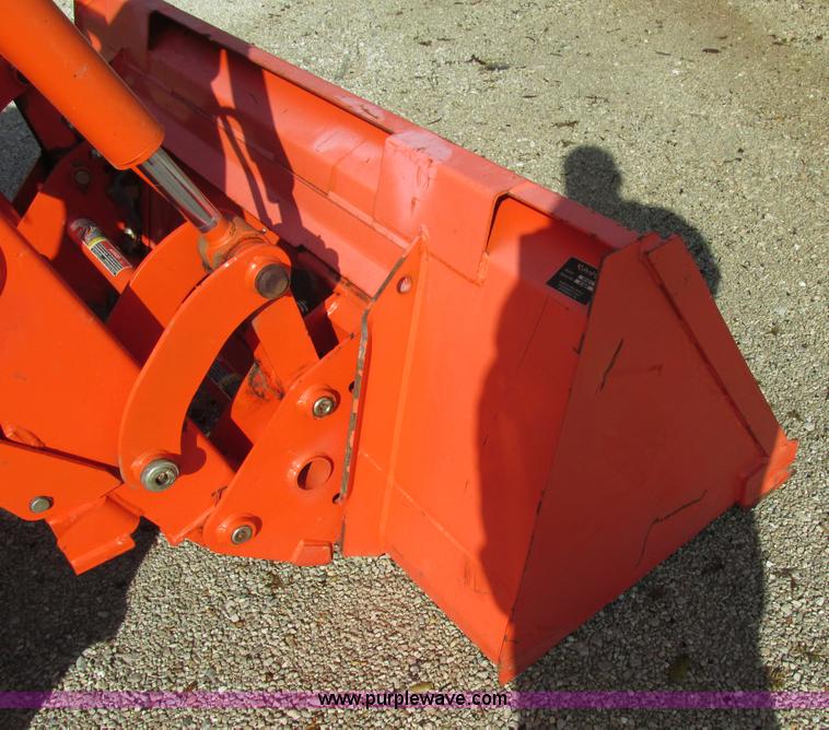 image for item K5207 2008 Kubota M7040D MFWD tractor