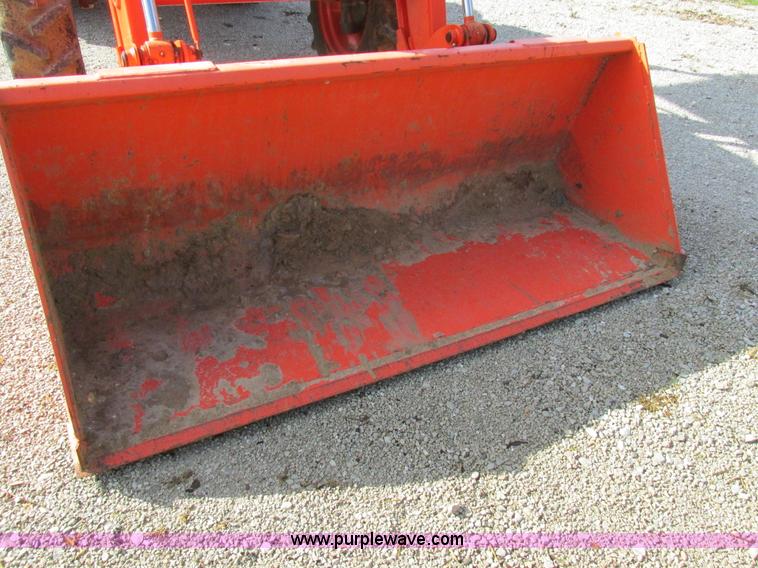 image for item K5207 2008 Kubota M7040D MFWD tractor