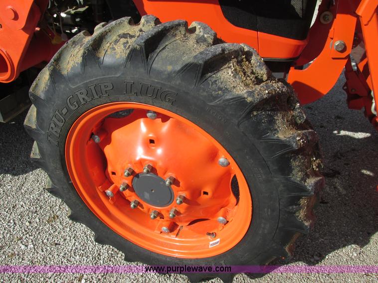 image for item K5207 2008 Kubota M7040D MFWD tractor