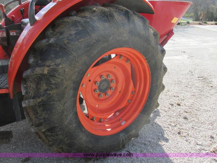 image for item K5207 2008 Kubota M7040D MFWD tractor