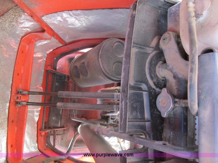 image for item K5207 2008 Kubota M7040D MFWD tractor