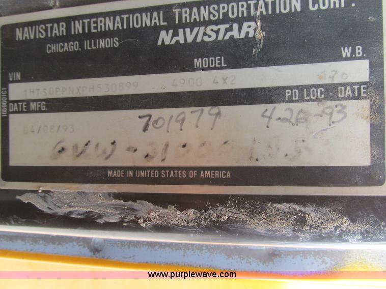 image for item K5233 1993 International 4900 dump truck