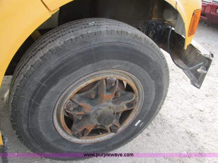 image for item K5233 1993 International 4900 dump truck