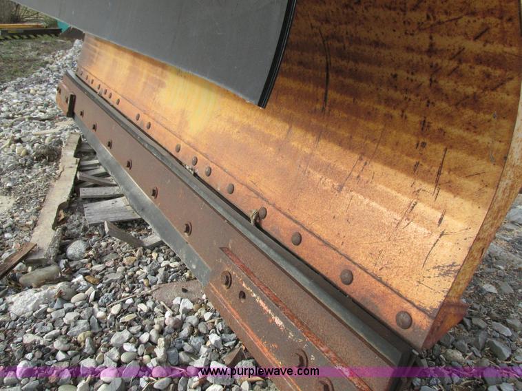 image for item K5233 1993 International 4900 dump truck