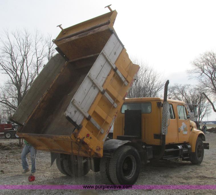 image for item K5233 1993 International 4900 dump truck