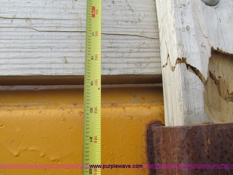 image for item K5233 1993 International 4900 dump truck