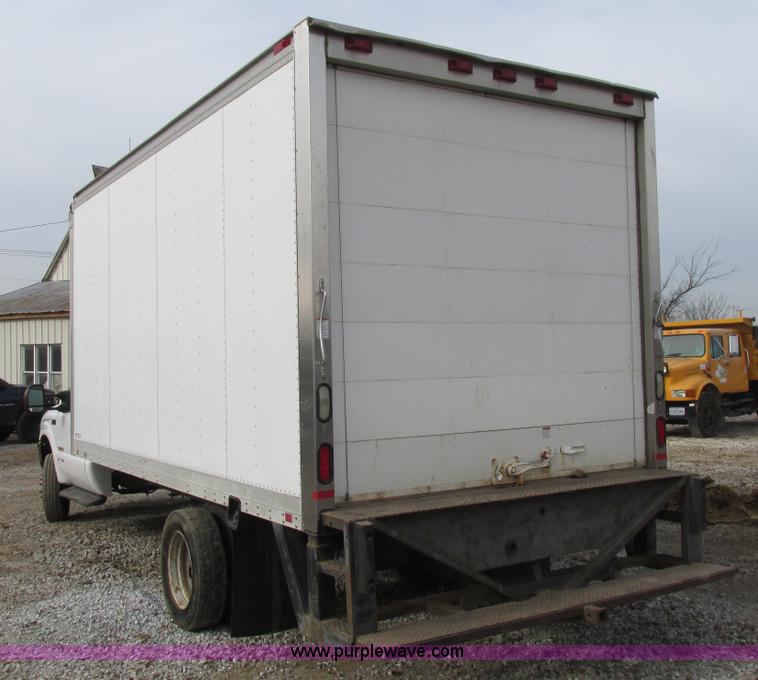 image for item K5234 2004 Ford F550 XLT box truck
