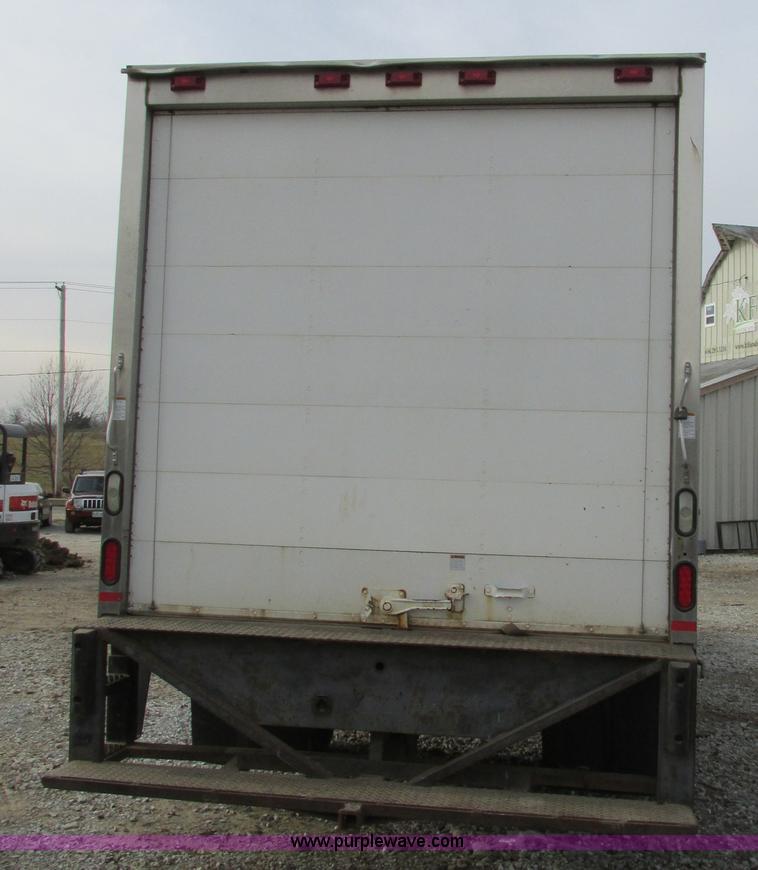 image for item K5234 2004 Ford F550 XLT box truck