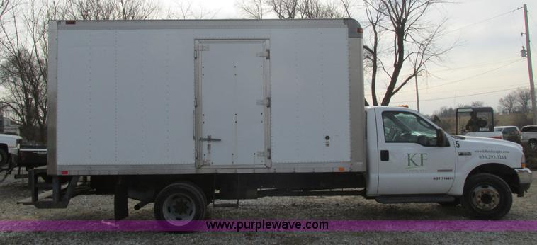 image for item K5234 2004 Ford F550 XLT box truck