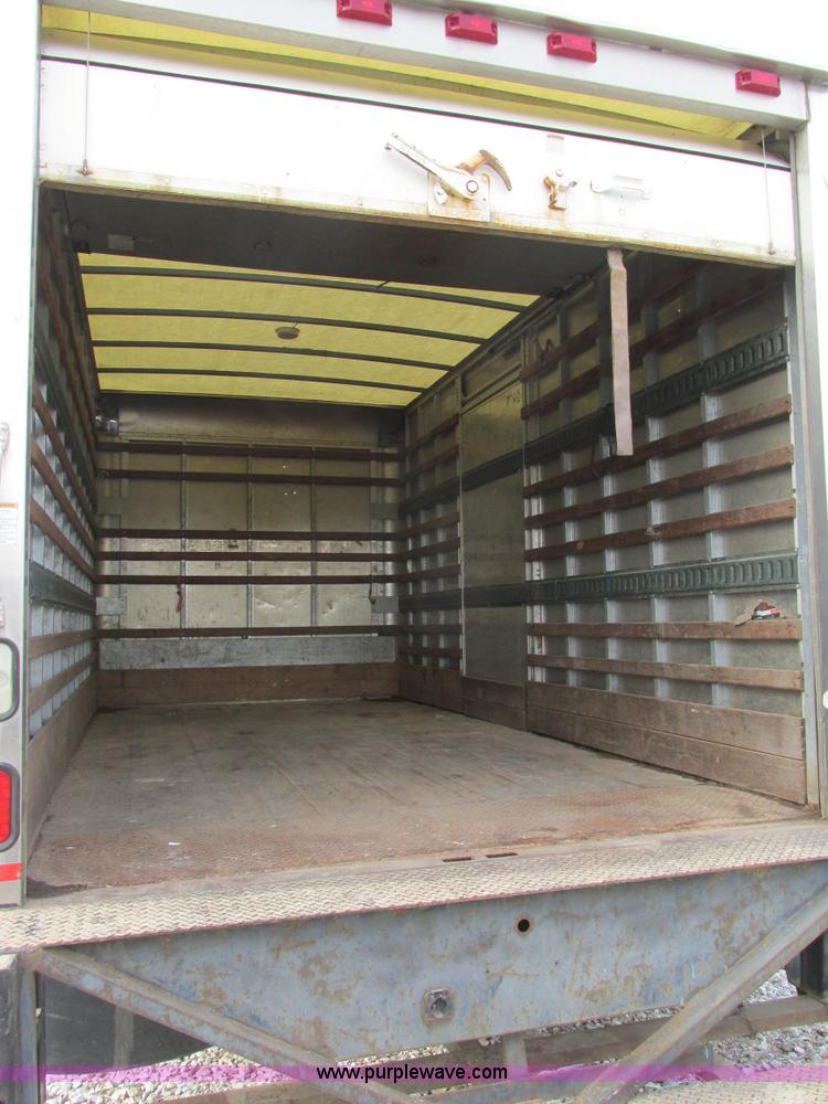 image for item K5234 2004 Ford F550 XLT box truck