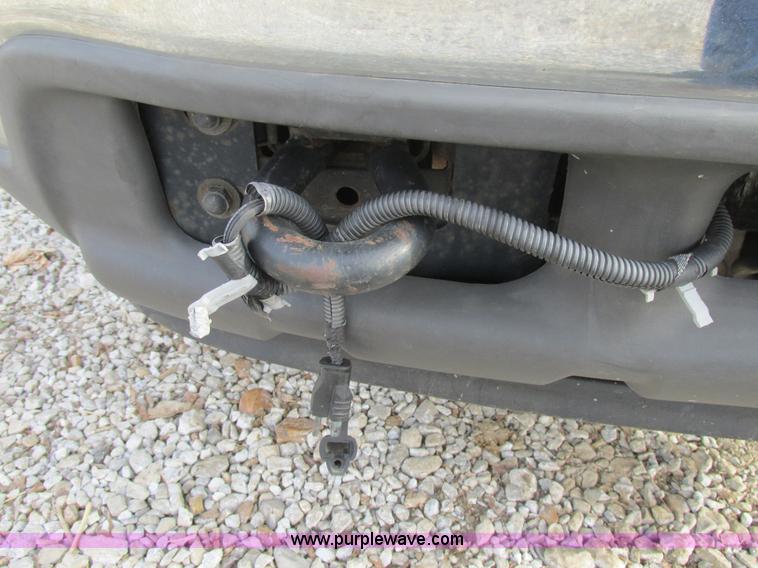 image for item K5234 2004 Ford F550 XLT box truck