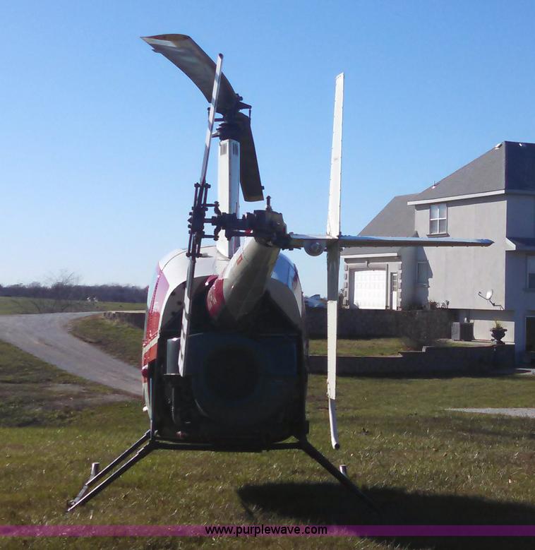 image for item K5250 1981 Robinson R22HP helicopter