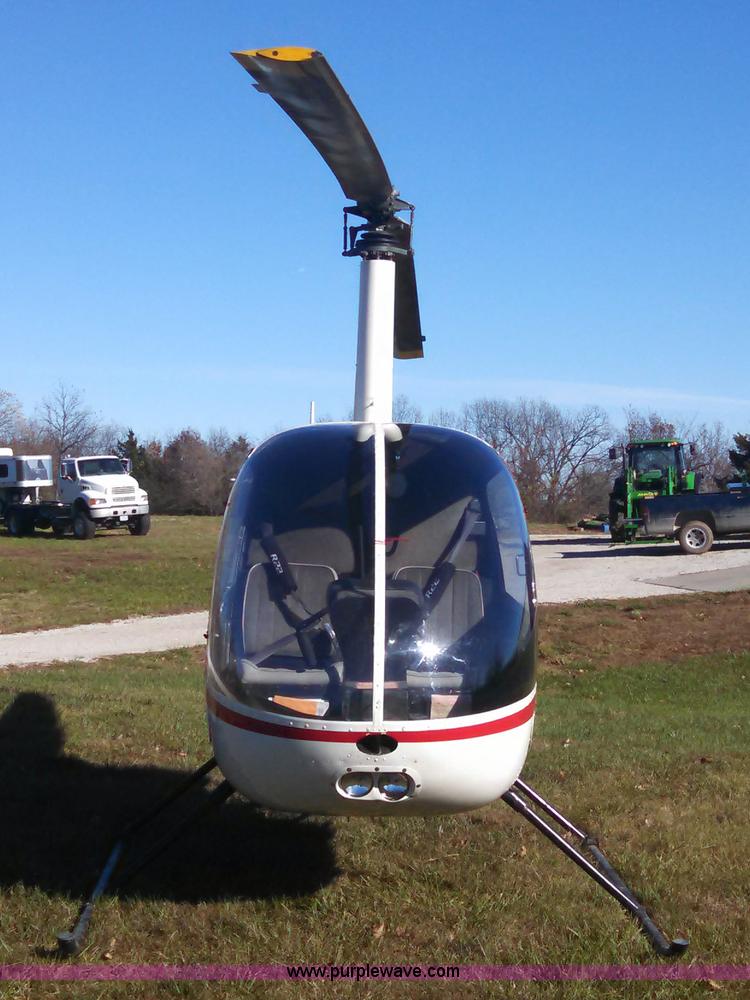 image for item K5250 1981 Robinson R22HP helicopter