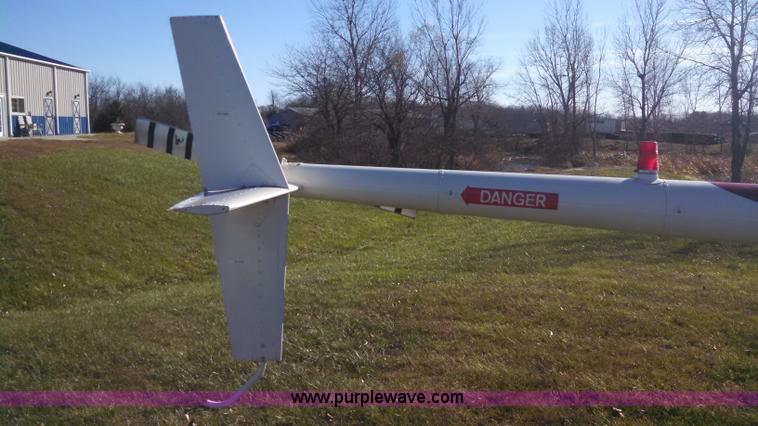 image for item K5250 1981 Robinson R22HP helicopter