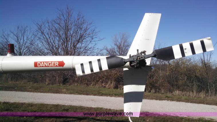 image for item K5250 1981 Robinson R22HP helicopter