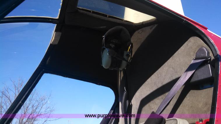 image for item K5250 1981 Robinson R22HP helicopter