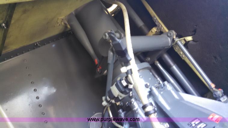 image for item K5250 1981 Robinson R22HP helicopter