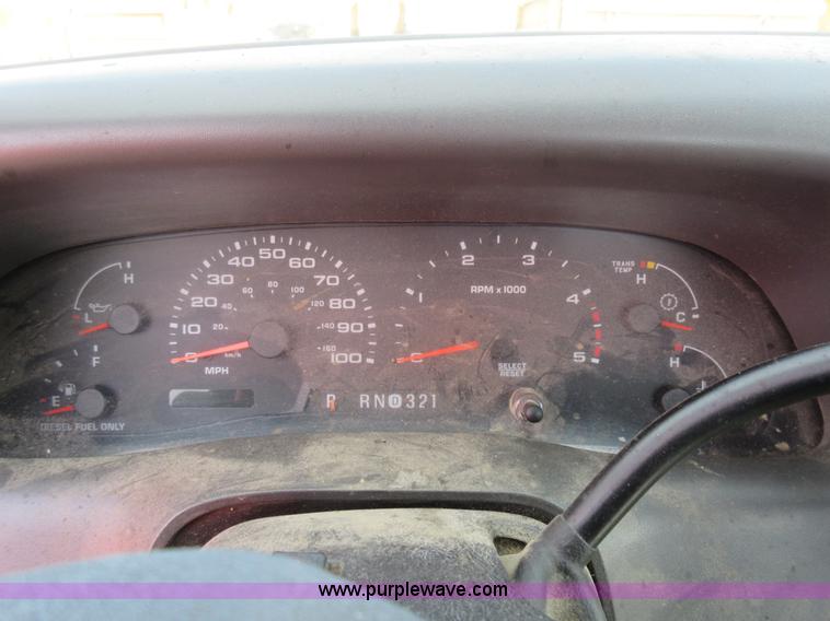 image for item K5256 2004 Ford F550 truck cab and chassis