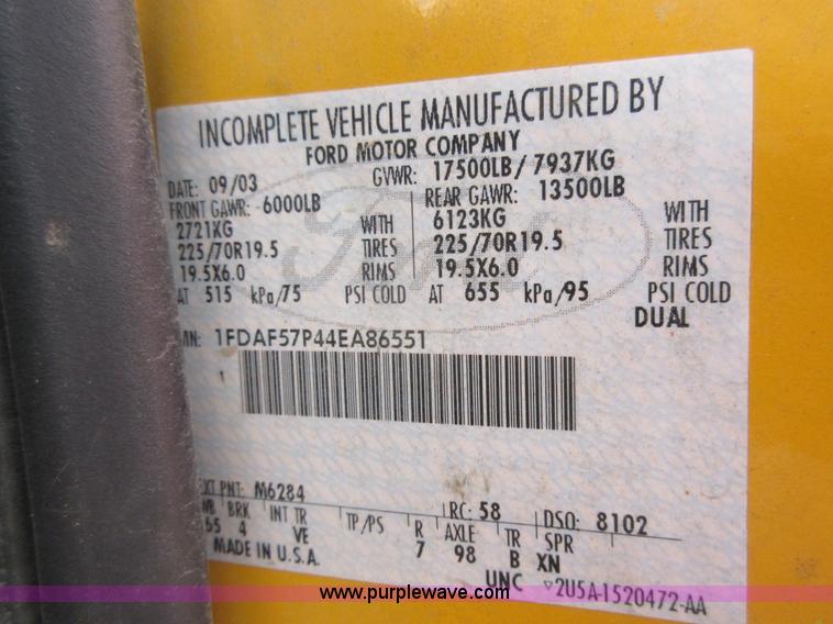 image for item K5256 2004 Ford F550 truck cab and chassis