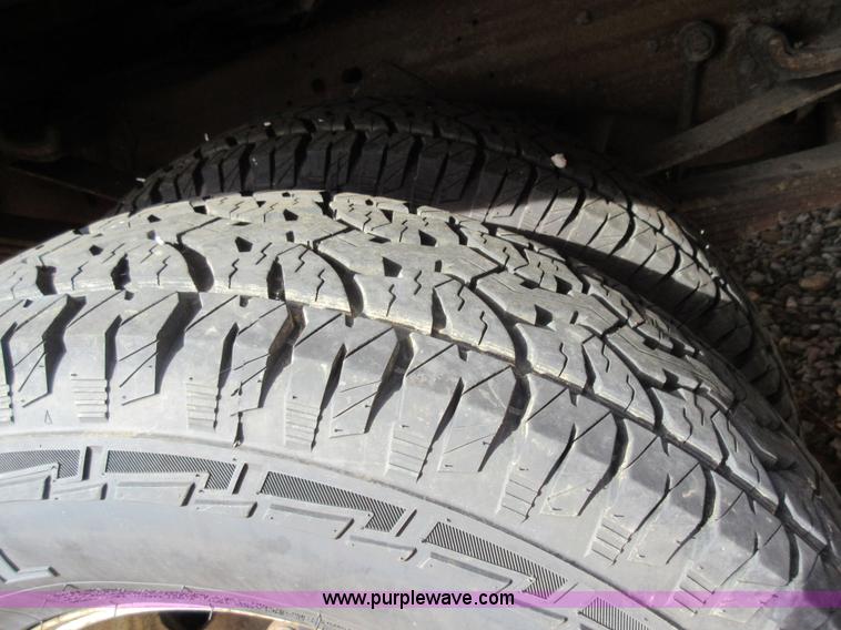 image for item K5257 1996 Ford F450 Super Duty utility truck