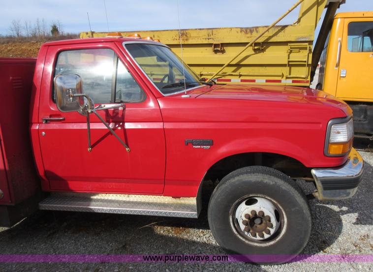 image for item K5257 1996 Ford F450 Super Duty utility truck