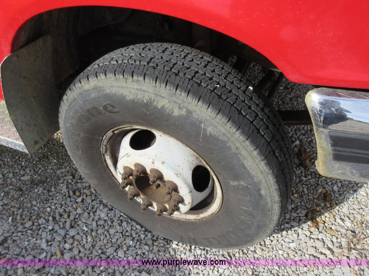 image for item K5257 1996 Ford F450 Super Duty utility truck