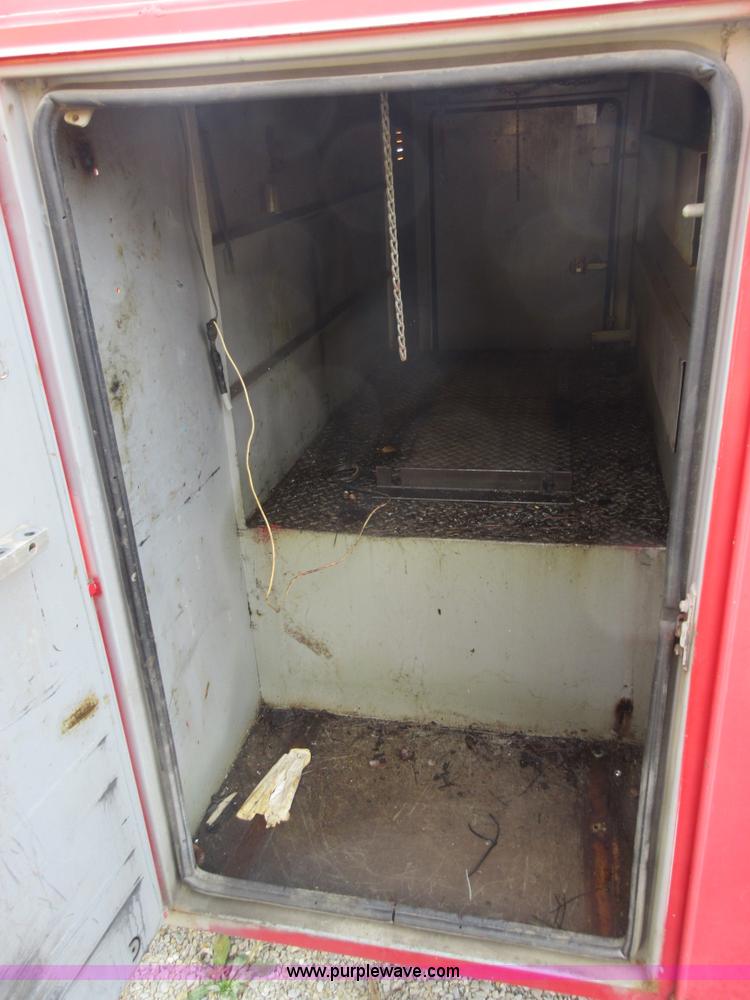 image for item K5257 1996 Ford F450 Super Duty utility truck