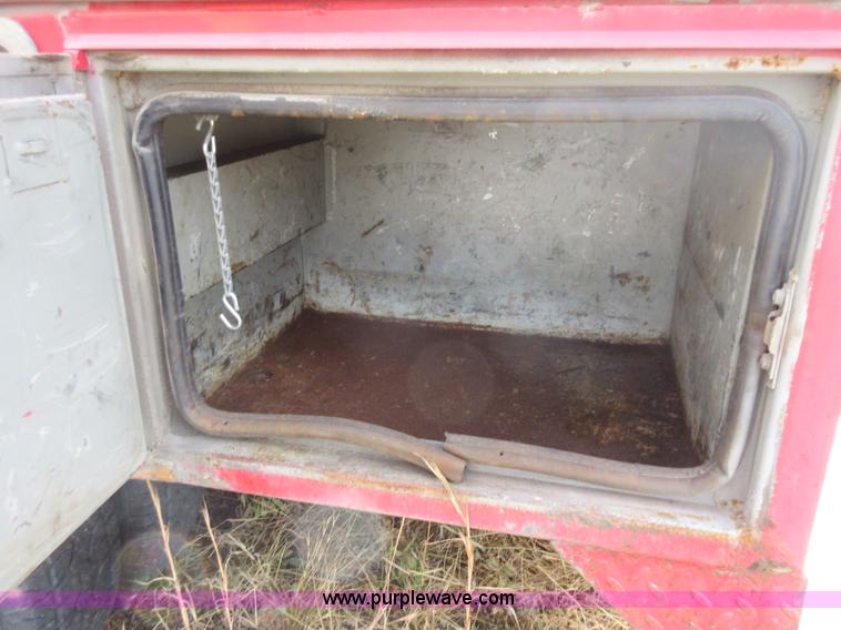 image for item K5257 1996 Ford F450 Super Duty utility truck