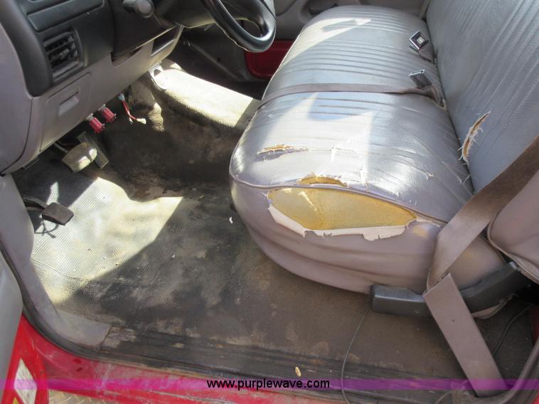 image for item K5257 1996 Ford F450 Super Duty utility truck