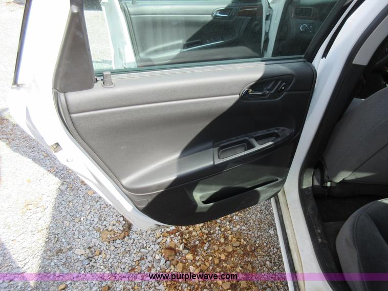 image for item K5259 2007 Chevrolet Impala LS