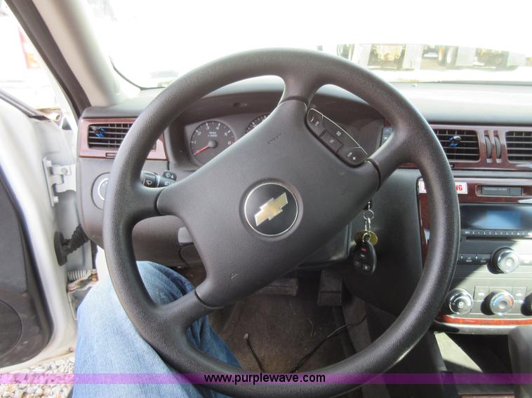 image for item K5259 2007 Chevrolet Impala LS