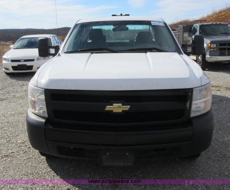 image for item K5260 2007 Chevrolet Silverado 1500 Ext. Cab pickup truck