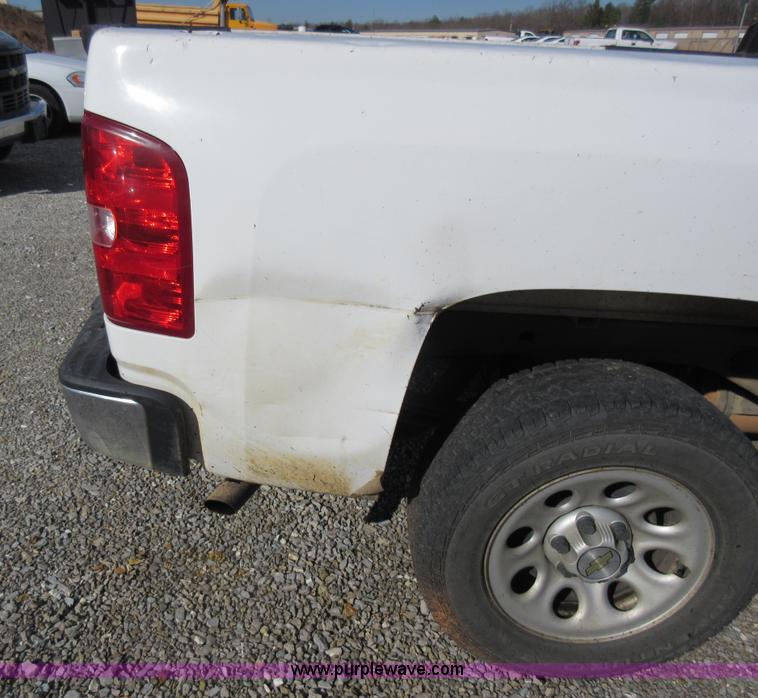 image for item K5260 2007 Chevrolet Silverado 1500 Ext. Cab pickup truck