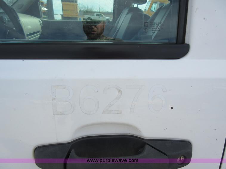 image for item K5260 2007 Chevrolet Silverado 1500 Ext. Cab pickup truck